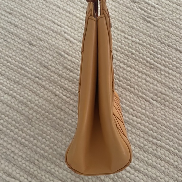 Vintage Chanel Top Handle, Tortoise Handle - Picture 4 of 6